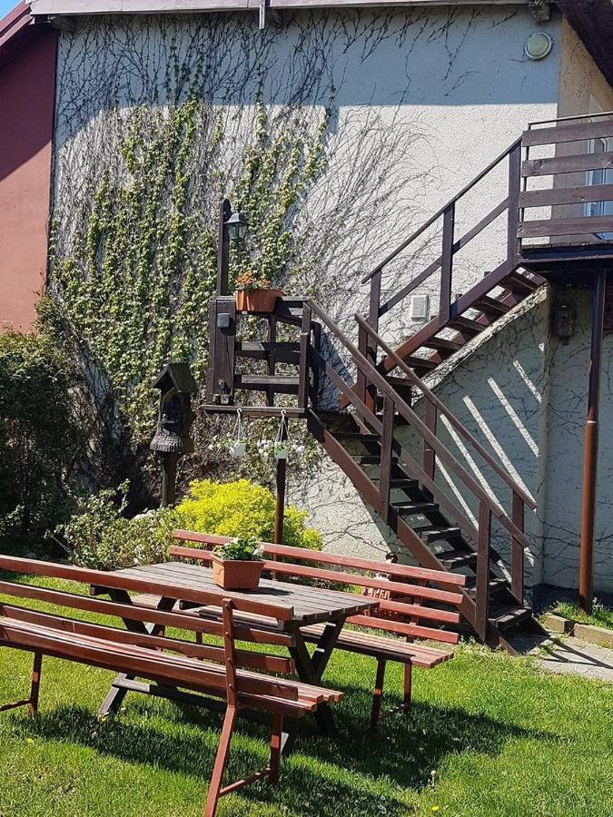 Pokoje Goscinne Irena Mieroszyno Esterno foto